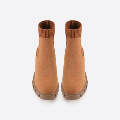 - Chelsea Boots