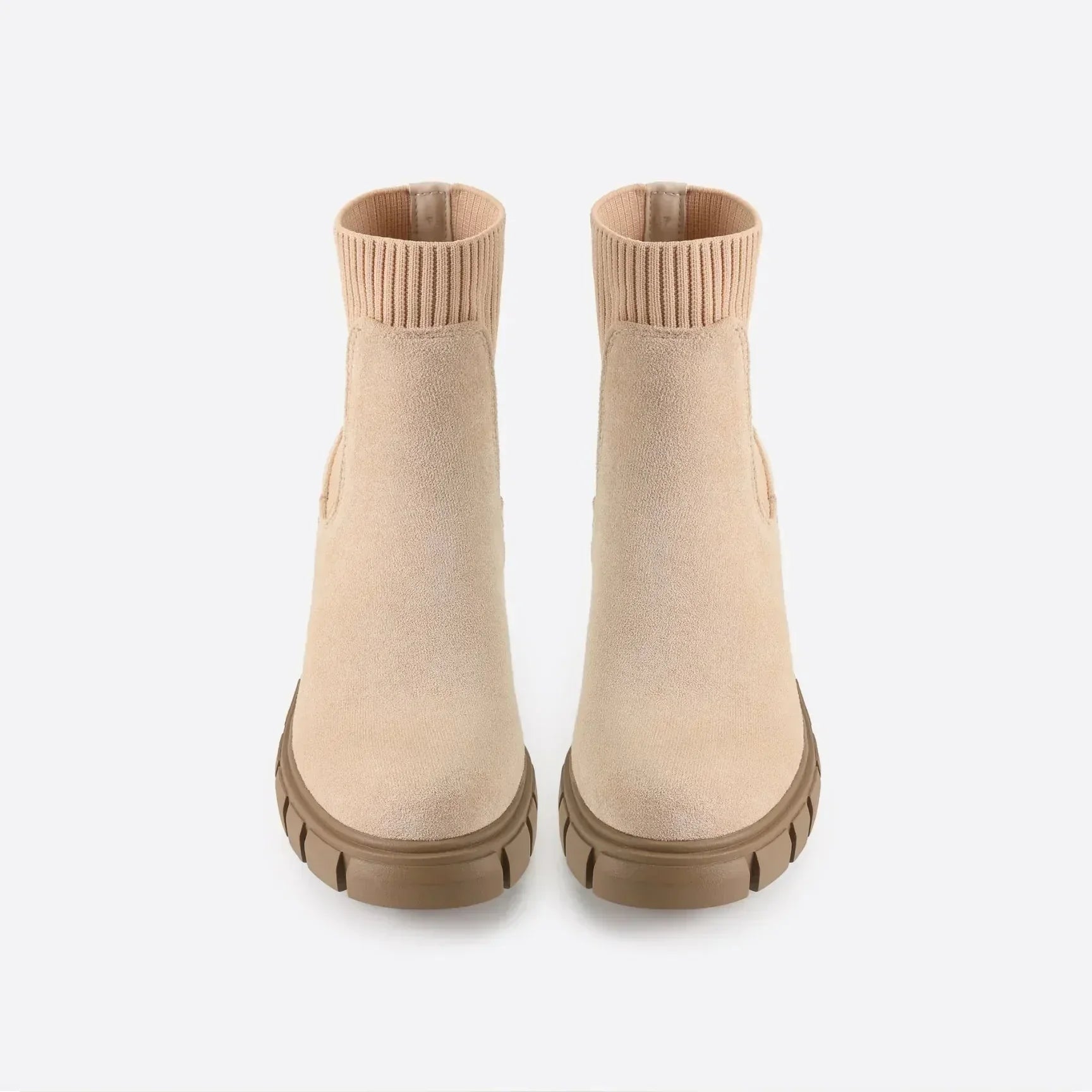 - Chelsea Boots